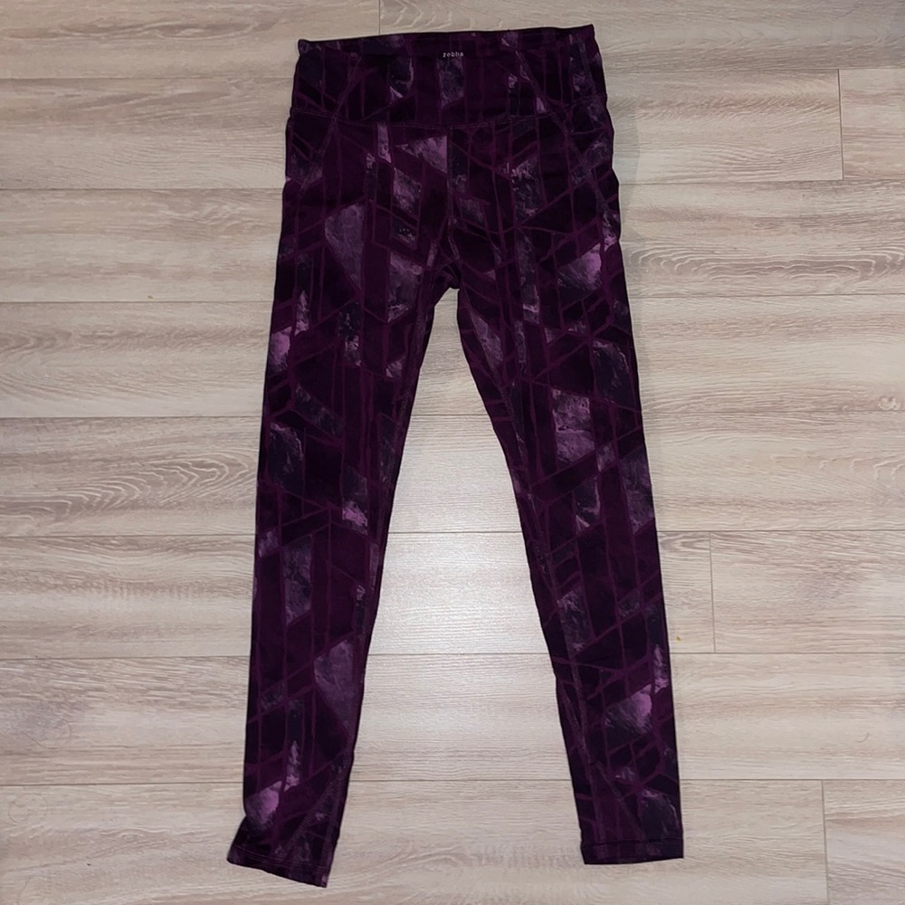 ZOBHA gym leggings. Berry color